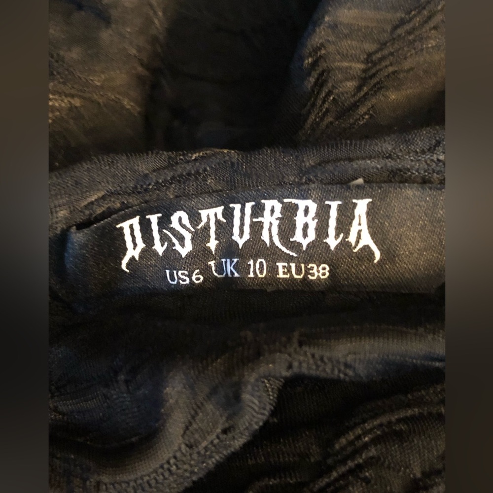 DISTURBIA Reinette textured flute sleeve top - Picture 8 of 9